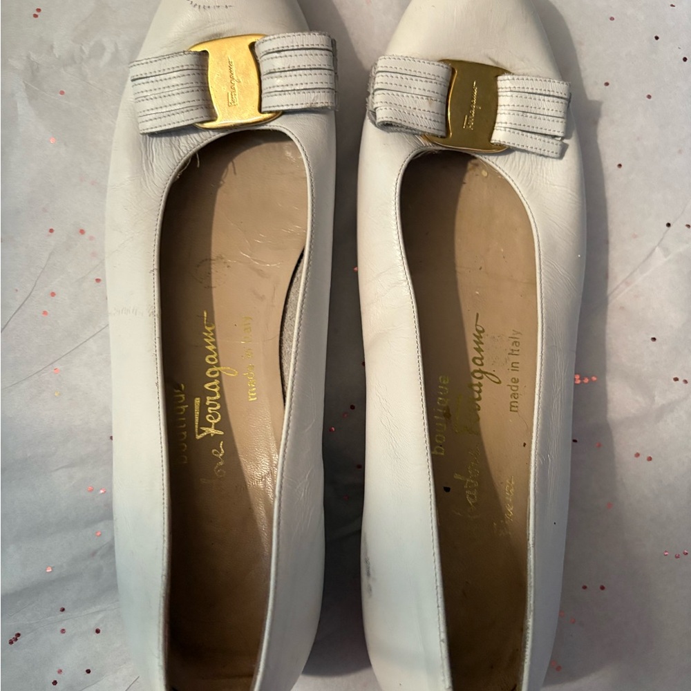 Salvatore Ferragamo White Vara Leather Ballet Flats